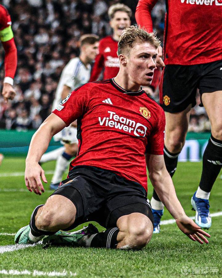 从曼联弃将到意甲功臣:霍伊伦首秀破门,红魔竟成 “意甲供应商” 从曼联弃将到意甲功臣:霍伊伦首秀破门,红魔竟成 “意甲供应商”