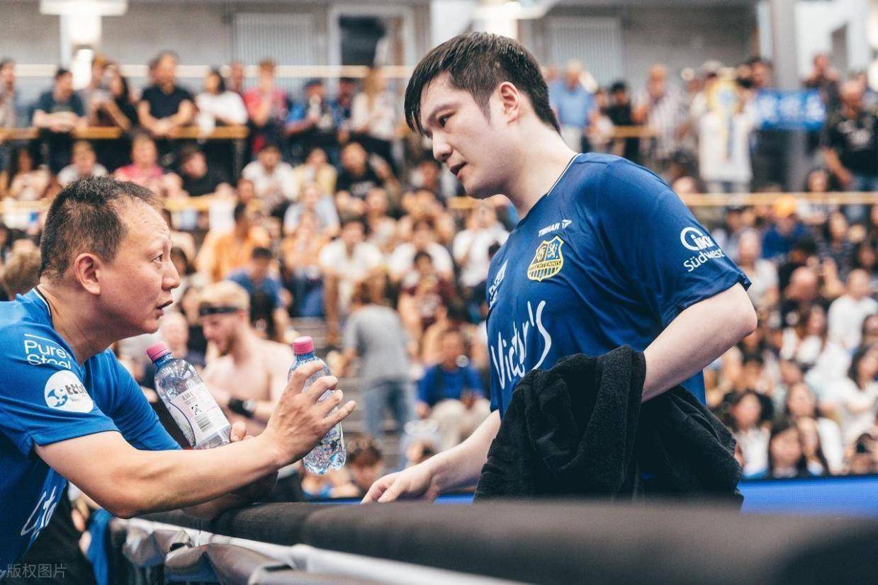 樊振东德甲立大功,俱乐部飙升至第3距榜首仅差2分,东哥周二再战 樊振东德甲立大功,俱乐部飙升至第3距榜首仅差2分,东哥周二再战