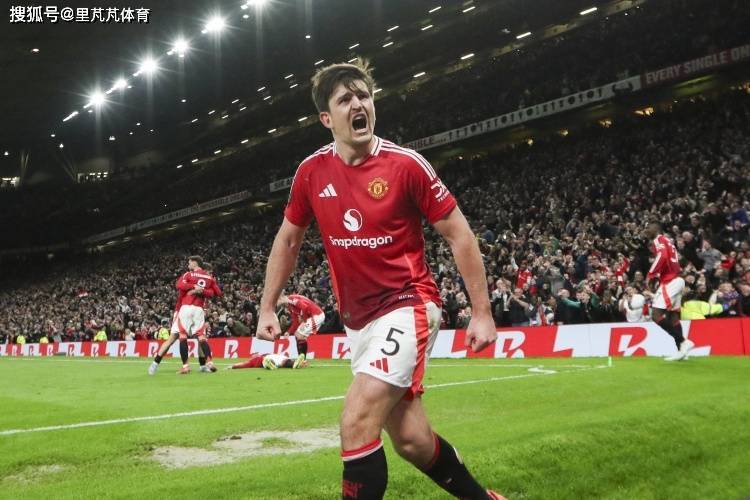 一日英超动向:曼城大将自信能赢阿森纳,马杜埃凯要抢下萨卡主力 一日英超动向:曼城大将自信能赢阿森纳,马杜埃凯要抢下萨卡主力