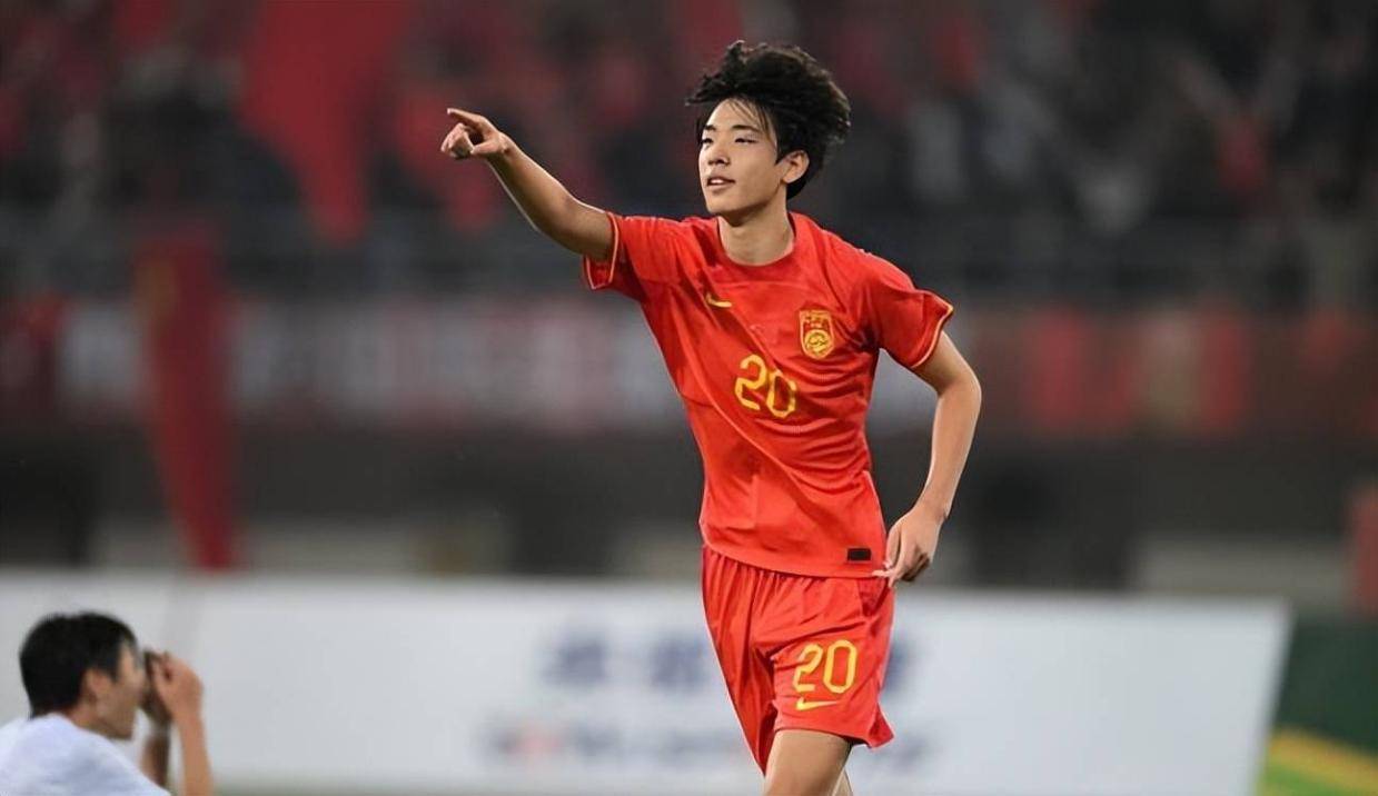 停不下来!五支德甲俱乐部将扎堆官宣签下六大国足主力国脚,四人将直接锁定核心位置 停不下来!五支德甲俱乐部将扎堆官宣签下六大国足主力国脚,四人将直接锁定核心位置