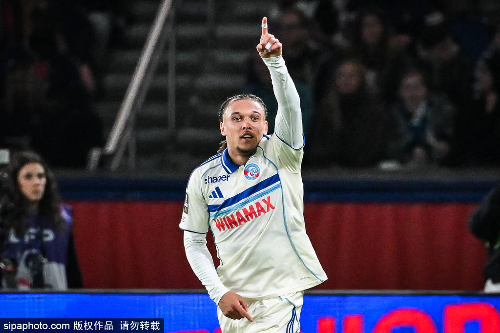 进球大战!法甲-巴尔科拉破门 巴黎连追2球3-3斯特拉斯堡 进球大战!法甲-巴尔科拉破门 巴黎连追2球3-3斯特拉斯堡