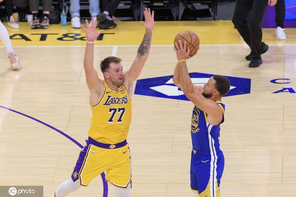 库里23分东契奇43+12+9 巴特勒31+5勇士胜湖人 库里23分东契奇43+12+9 巴特勒31+5勇士胜湖人