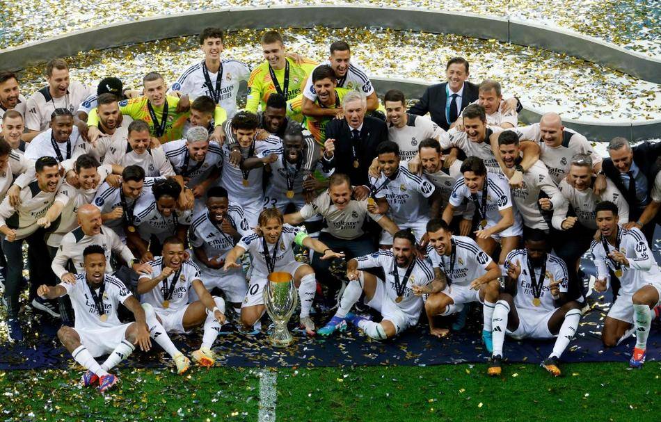 欧冠豪门对决!伯纳乌见证皇马冲连胜,尤文图斯携钢铁防线阻卫冕路 欧冠豪门对决!伯纳乌见证皇马冲连胜,尤文图斯携钢铁防线阻卫冕路